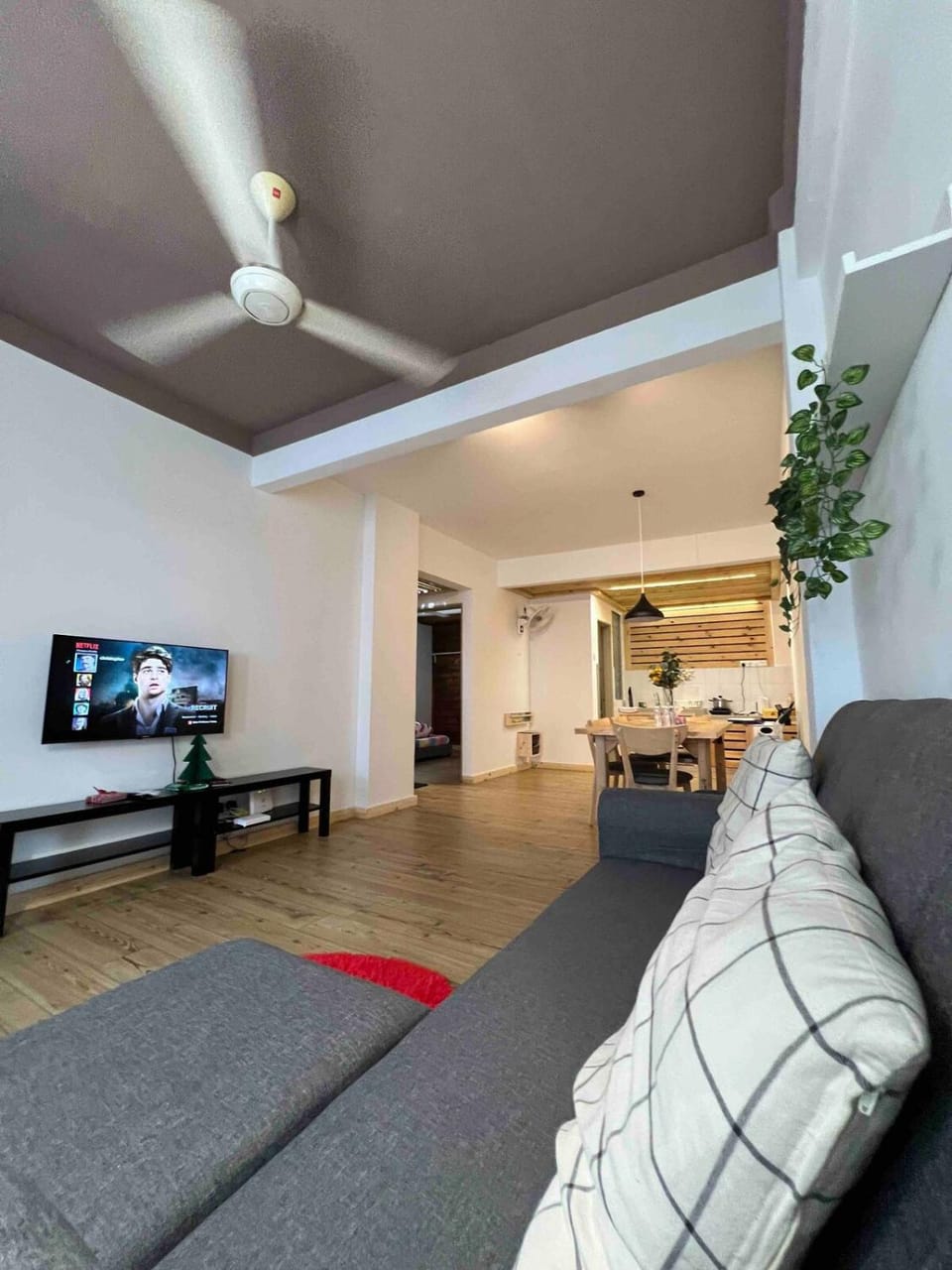 Cosy Pinewood House 5 Pax- Family friendly, Wifi Apartment in Hulu Langat