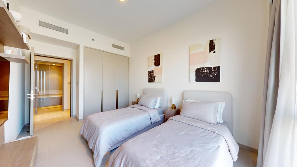 Best 2 bedroom Direct Burj Khalifa Downtown View Apartment in Dubai