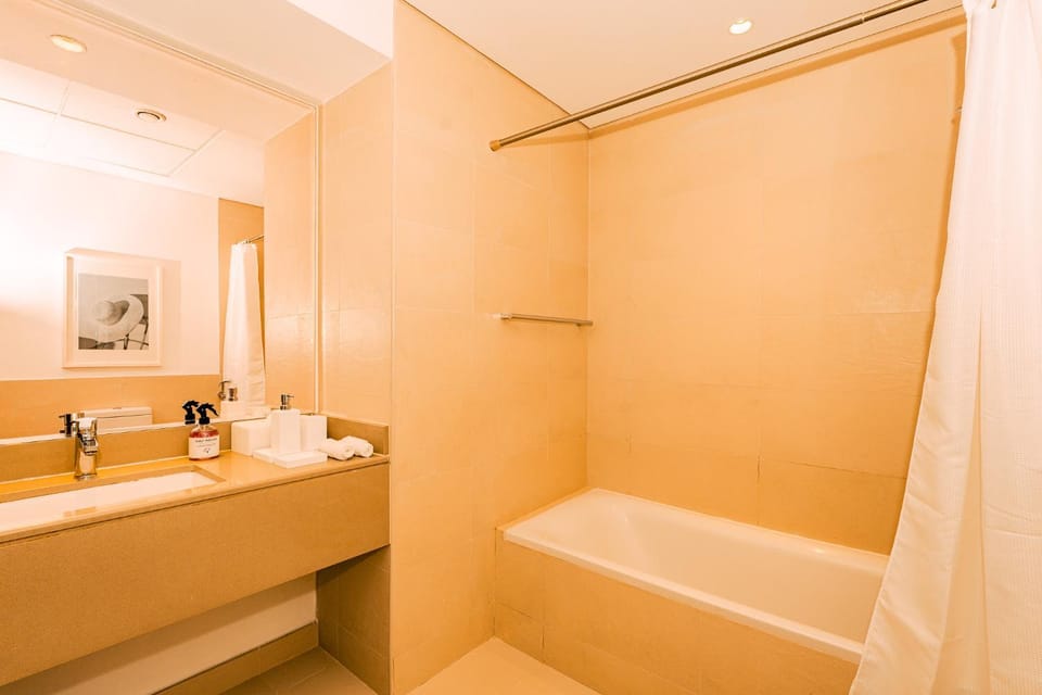 Bathroom, Bath