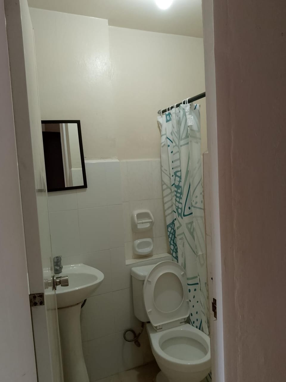 S and T Tourist Inn Motel in Central Visayas