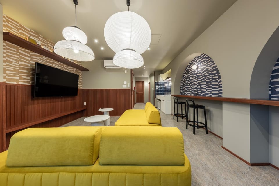 TV and multimedia, Living room, Seating area