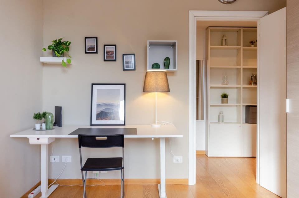 Seating area, Bedroom