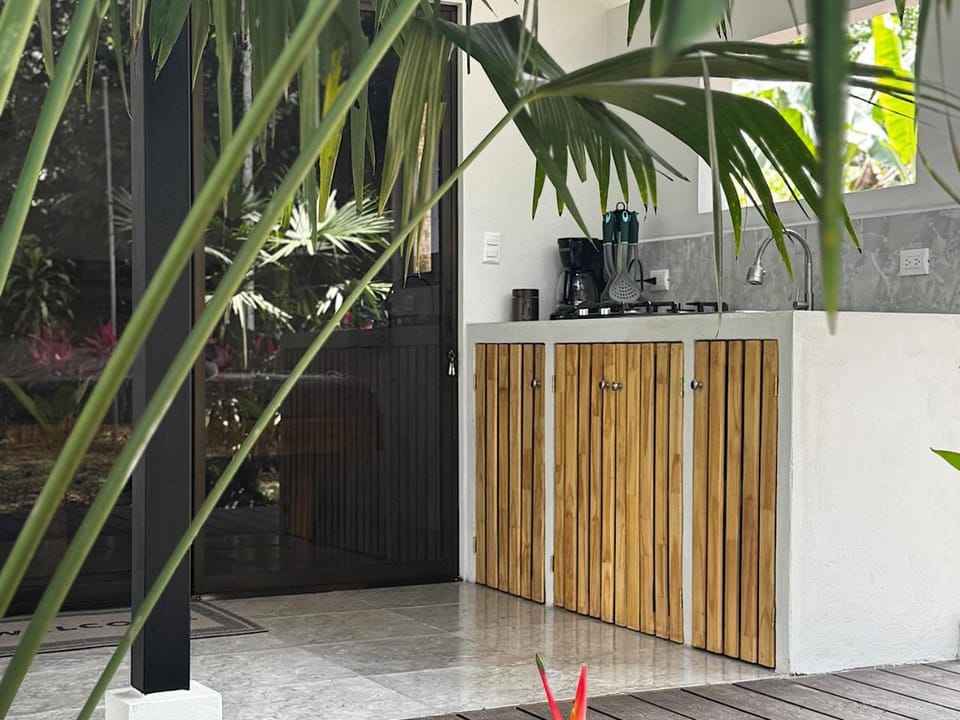 Coffee/tea facilities, Kitchen or kitchenette