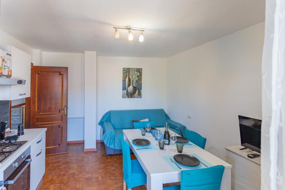 Massetti's Beachside Lodge Apartment in La Caletta