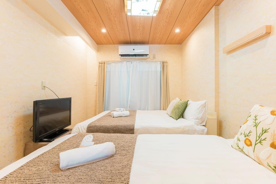 1-min ST 3LDK Family House 6-beds Best 5-6 House in Osaka