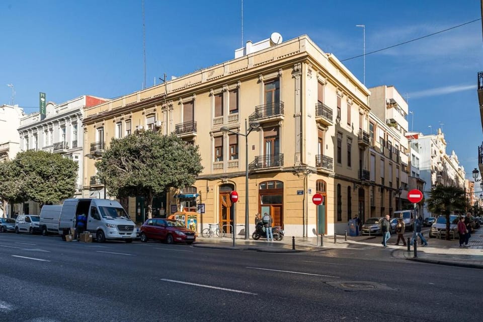 Premium Suite by the Turia River 3 Apartment in Valencia