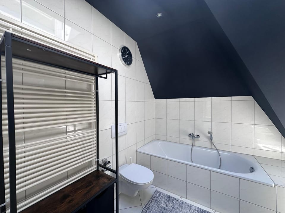 Bathroom, Bath