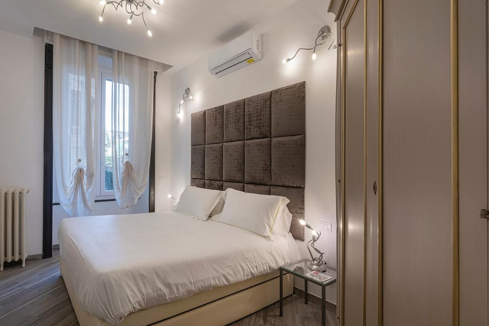 Bed, Photo of the whole room, Bedroom, internet, wardrobe, air conditioner