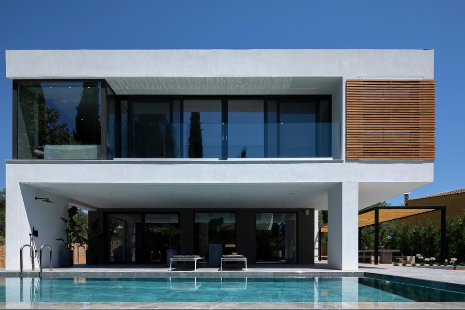 Property building, Swimming pool