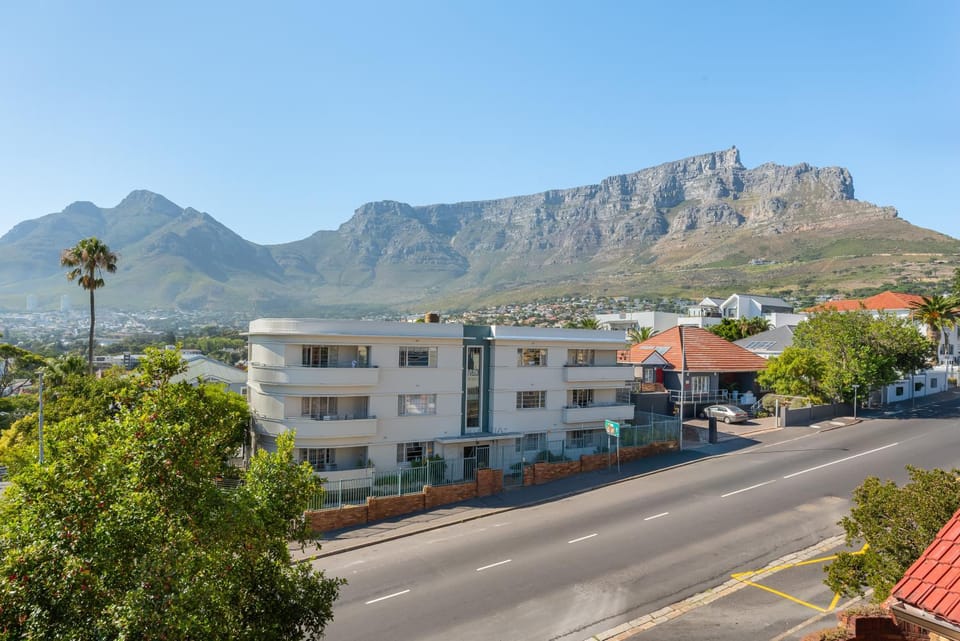 1 Hillendale Apartment in Cape Town