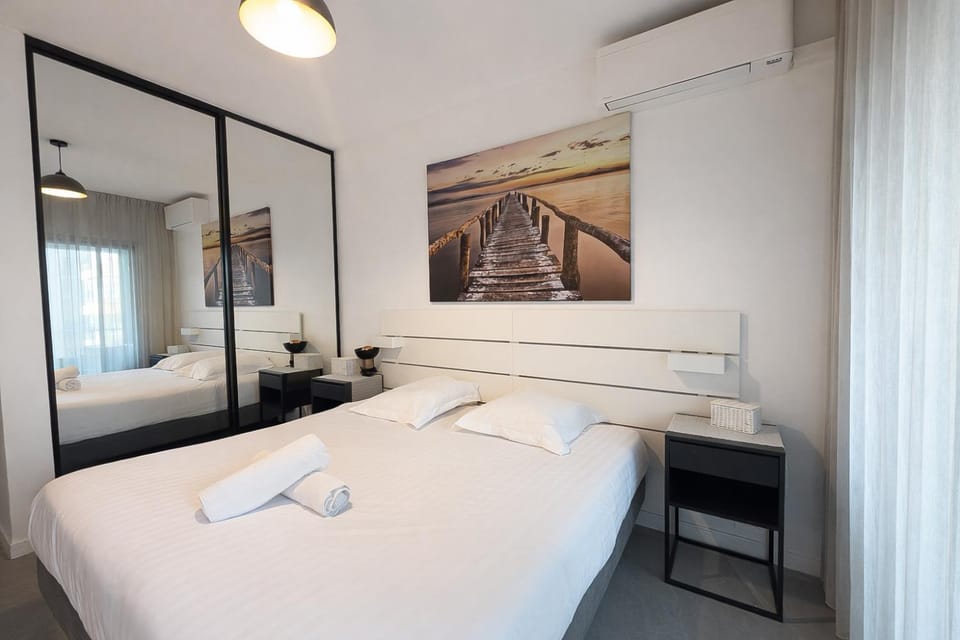 BEAUTIFUL 1 - BR APARTMENT - Next To Rue Antibes Apartment in Cannes