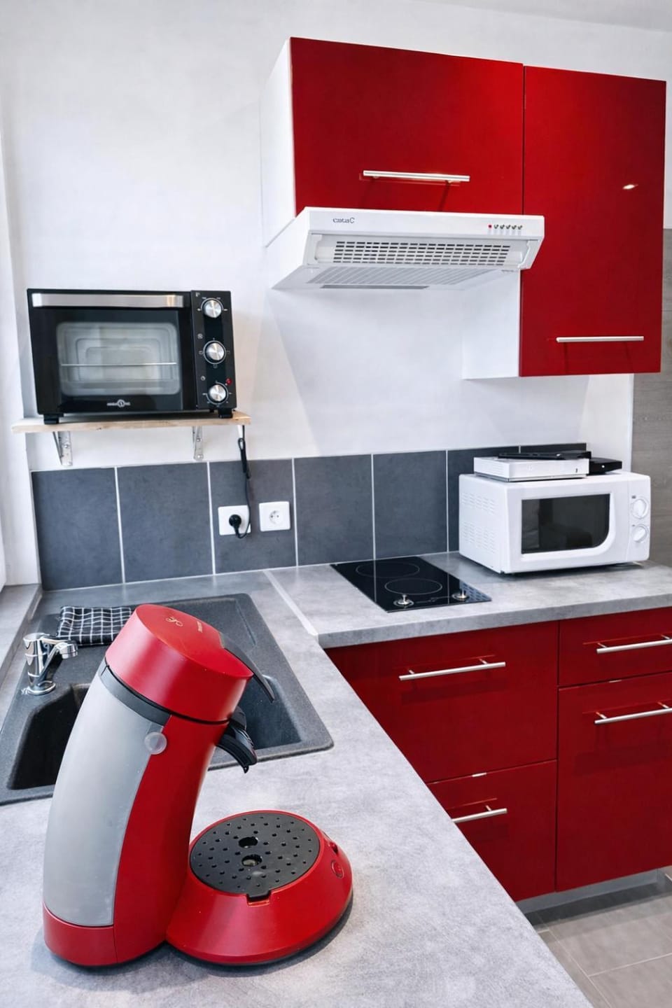 studio tout équipé, calme avec terrasse et parking Apartment in Bourgogne-Franche-Comté