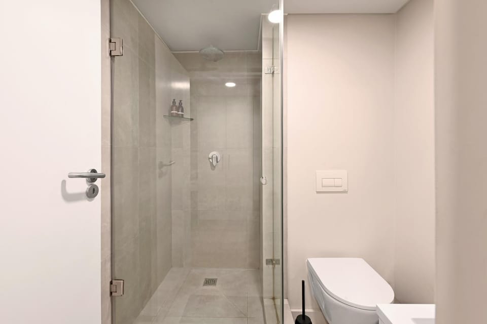 Halo - Sleek Urban Studio at The Tokyo Apartment in Cape Town