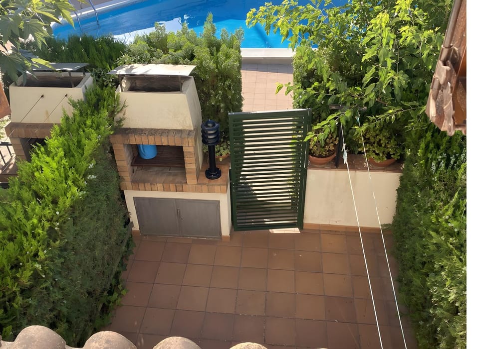 Property building, Balcony/Terrace, Living room, Swimming pool