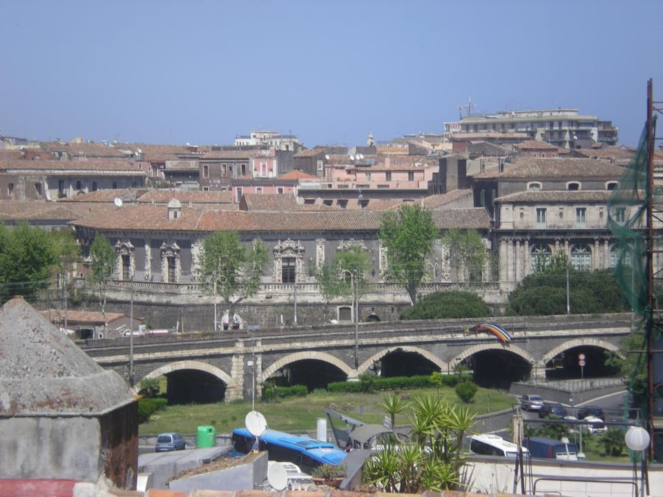 Nearby landmark, View (from property/room), City view, Landmark view