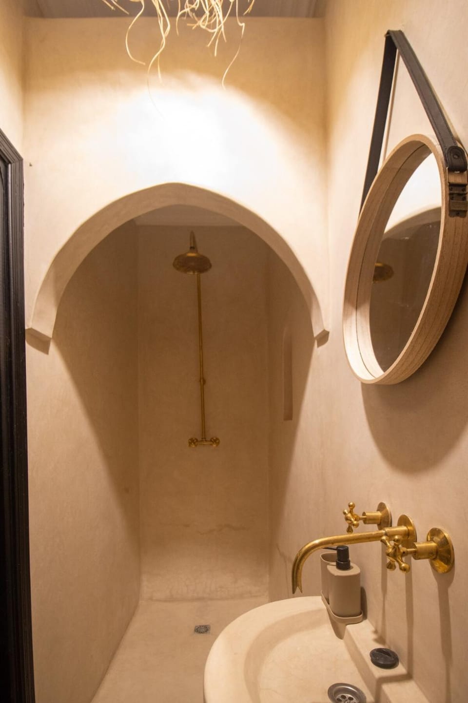 HM40 I Moroccan Riad with Residential Pool Apartment in Marrakesh
