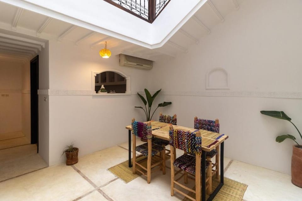 HM40 I Moroccan Riad with Residential Pool Apartment in Marrakesh