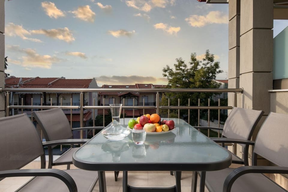 Balcony/Terrace, Balcony/Terrace