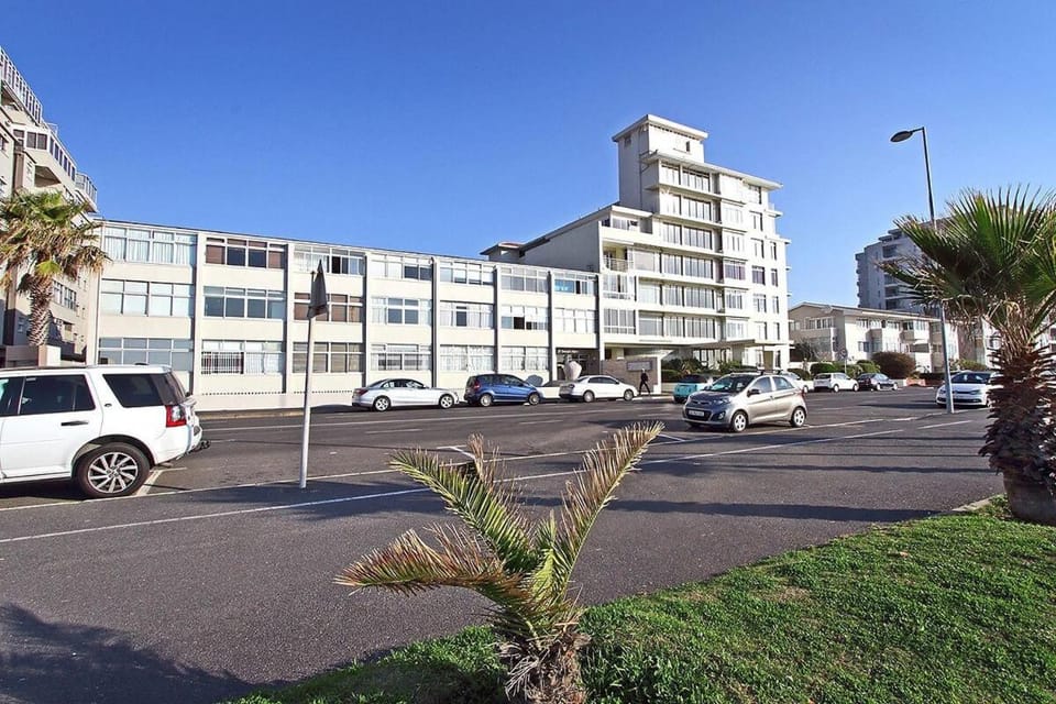 Sandringham Studio in Mouille Point Apartment in Cape Town