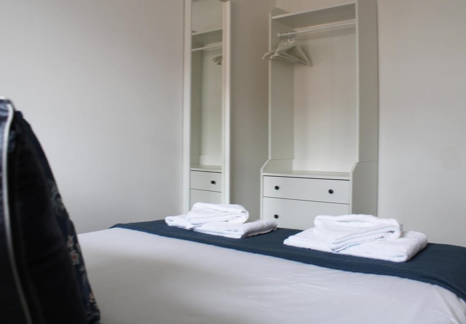 Bed, Bedroom, wardrobe