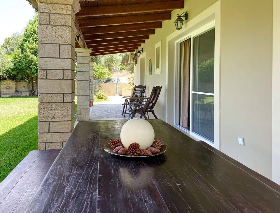 Garden, Dining area