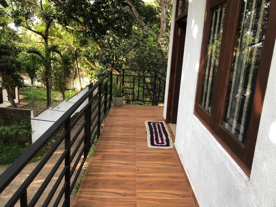 Aluth gedara villa Bed and Breakfast in Mirissa