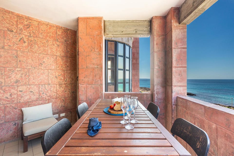Balcony/Terrace, Dining area