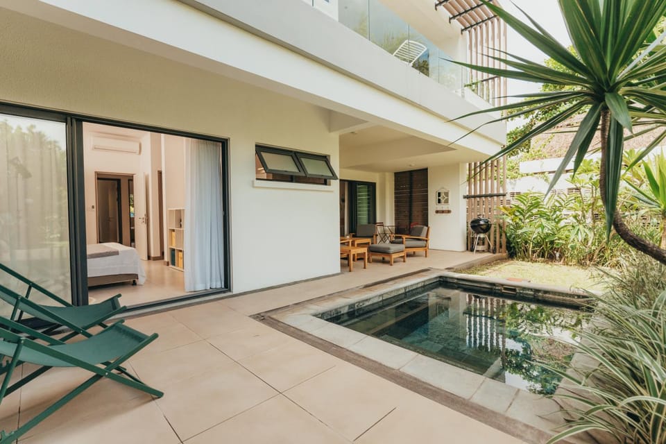 Patio, Pool view, Swimming pool