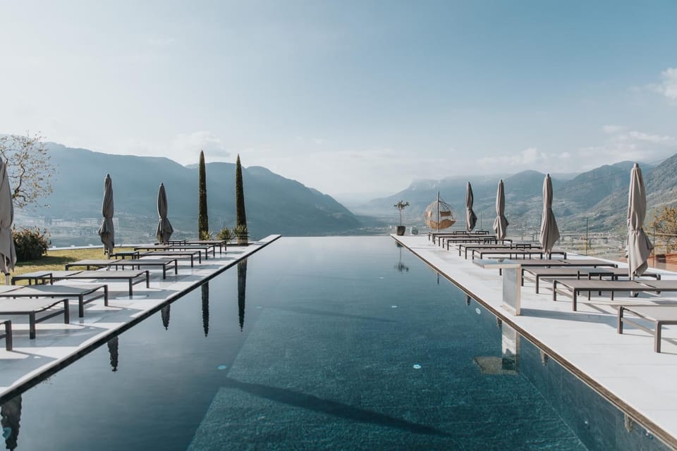 Natural landscape, Mountain view, Pool view, Swimming pool, Swimming pool, sunbed