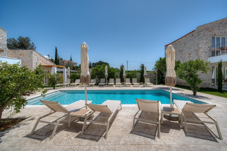 Property building, Pool view, Swimming pool, sunbed