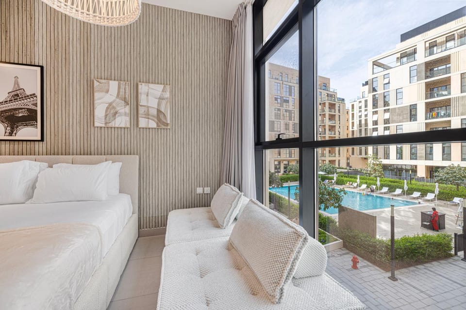 Private Tropical Poolside Studio by Blue Cloud Holidays Apartment in Al Sharjah