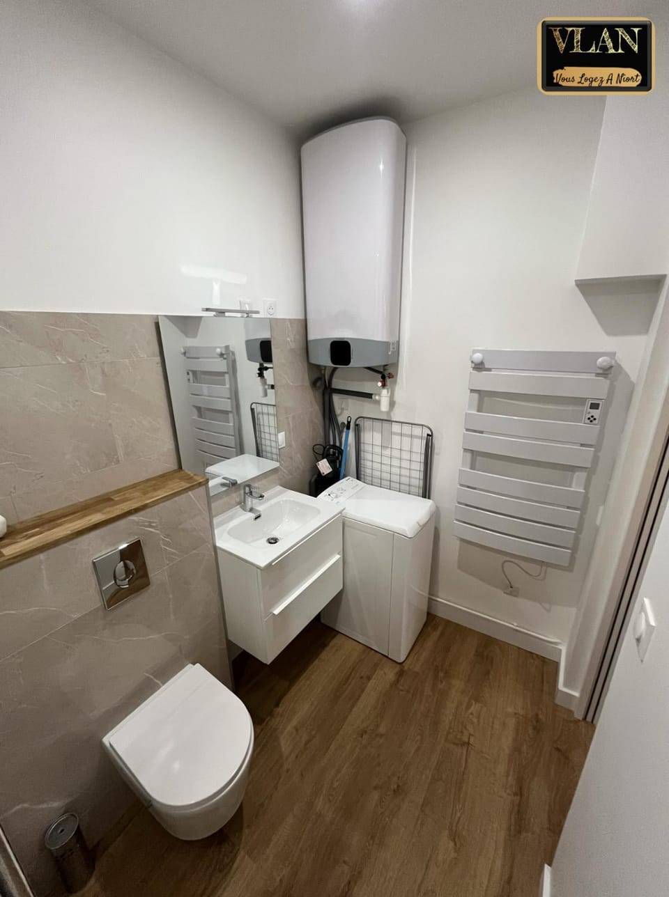 Toilet, washing machine