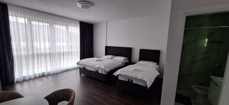 Bed, People, Bathroom, Bedroom, furniture