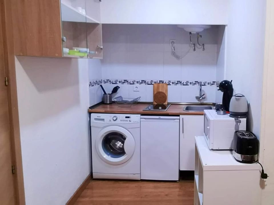 Apartamentos EconoStay Sol Apartment in Centro
