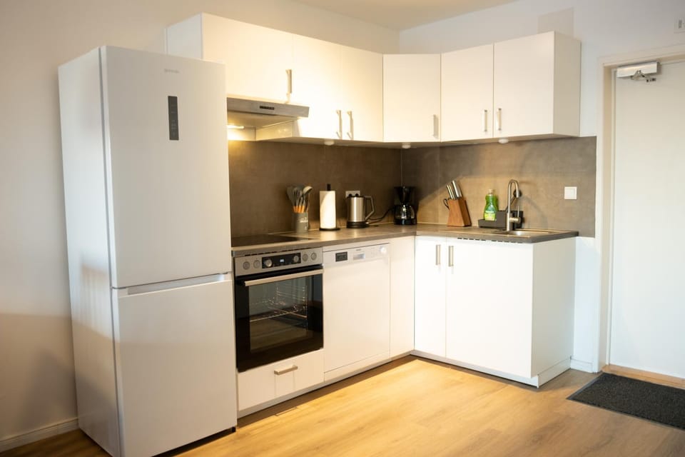 Coffee/tea facilities, Kitchen or kitchenette, dishwasher, oven, pet friendly, stove, toaster