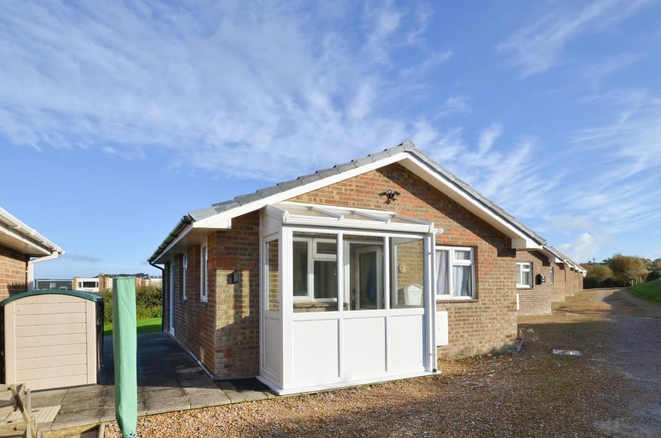 Brambles Farm Bungalow House in Freshwater