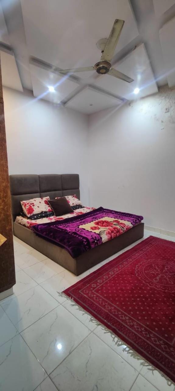 Beautiful Apartment Apartment in Lahore
