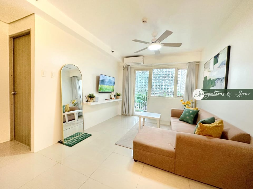 Shore Residences 2 Bedroom with Balcony Near NAIA Airport MOA Apartment hotel in Pasay