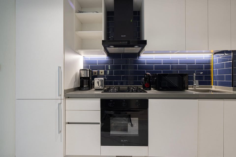 Luxury Studio Near Dubai Mall few mints walk Apartment in Dubai