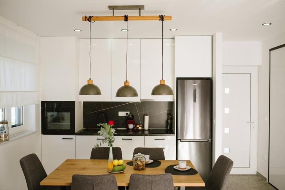 Kitchen or kitchenette, oven