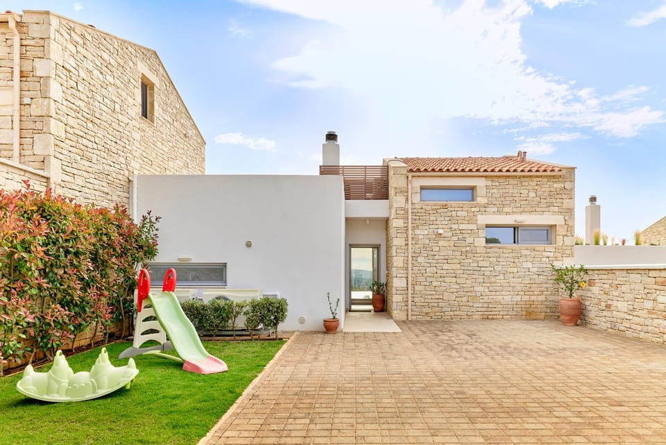 Property building, Garden