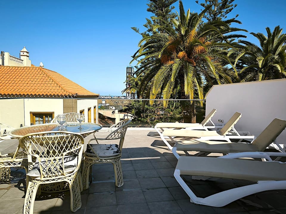 Property building, Day, View (from property/room), Balcony/Terrace, sunbed