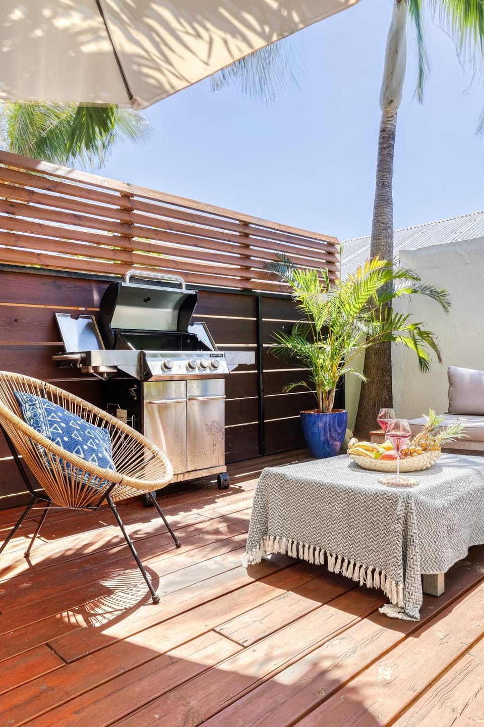 BBQ facilities, furniture