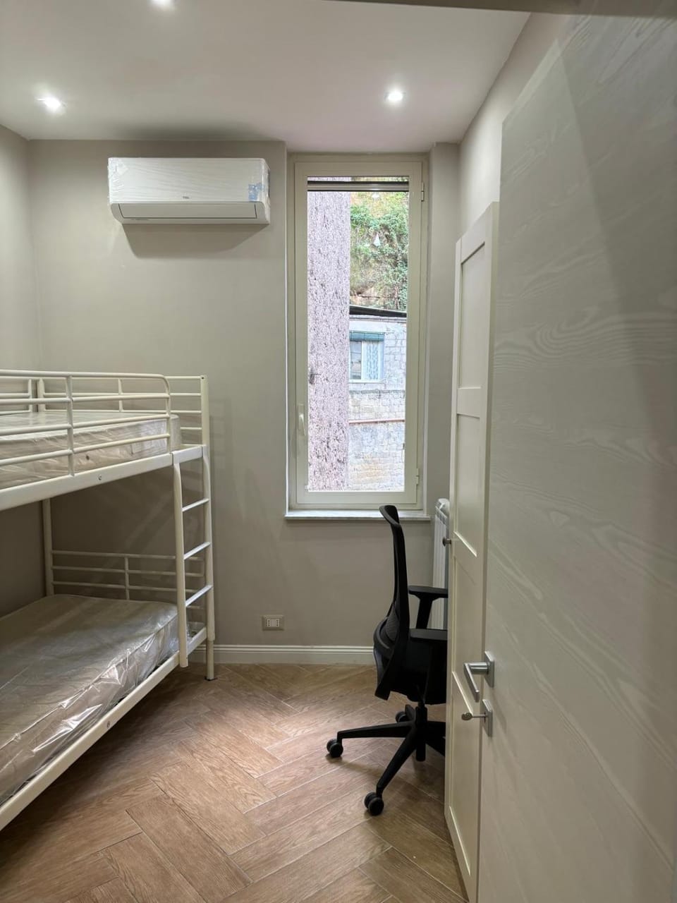 bunk bed