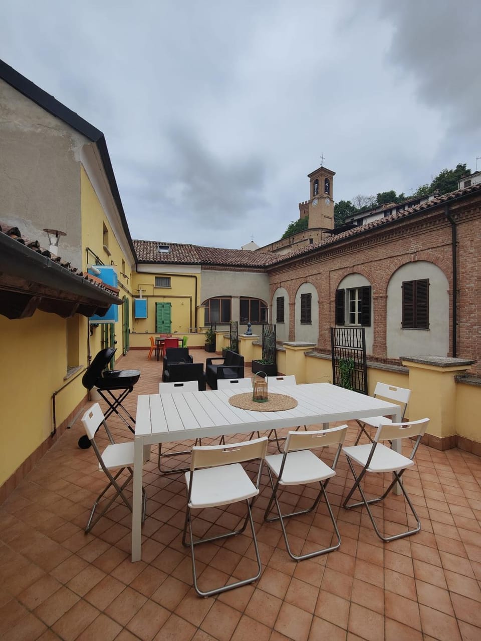 BBQ facilities, BBQ facilities, Balcony/Terrace, Balcony/Terrace, Dining area, group of guests, group of guests, Family, Family