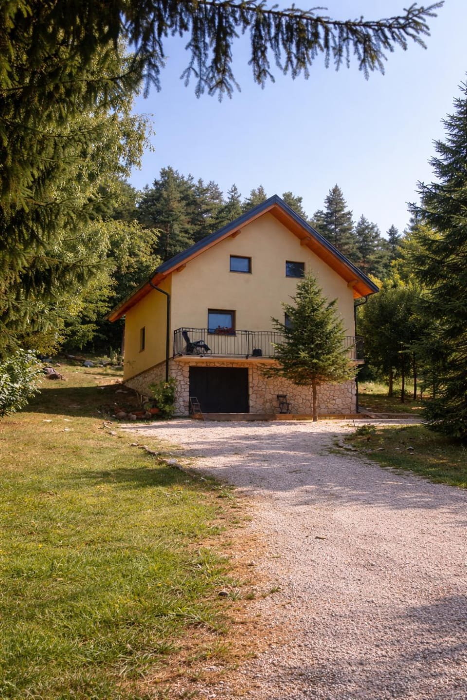 House sid forest House in Lika-Senj County