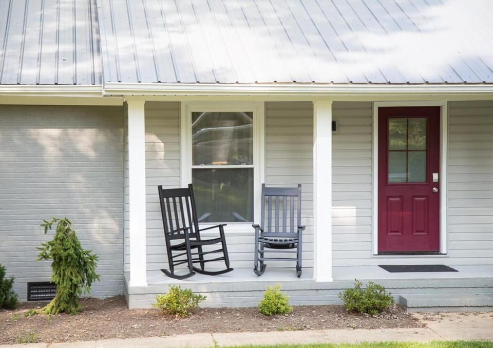Asheville Relaxing Sanctuary Arboretum adjacent House in Bent Creek