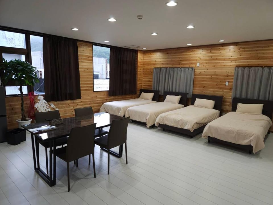 ゲストハウスシマジン Bed and Breakfast in Japan