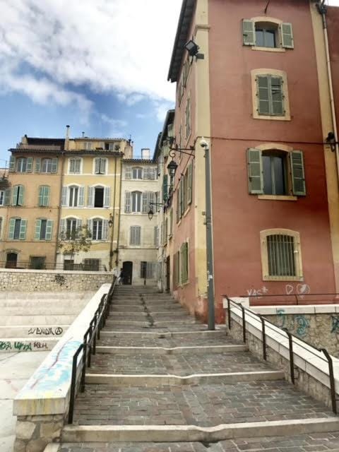 T2 Marseille Panier Vieux Port Apartment in Marseille