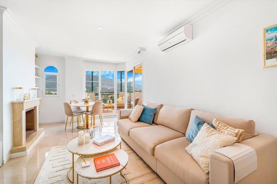 Amazing apartment with sea view in Puerto Banus Apartment in Marbella